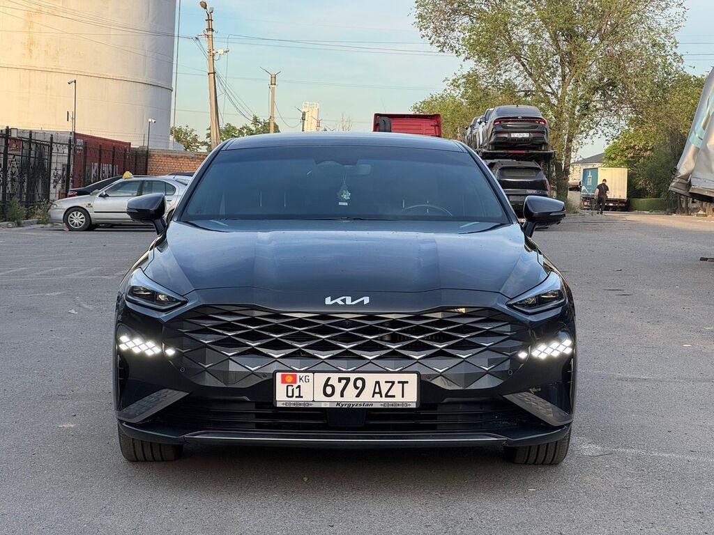 Kia K8