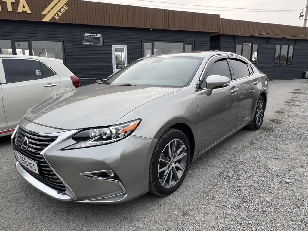 Lexus ES