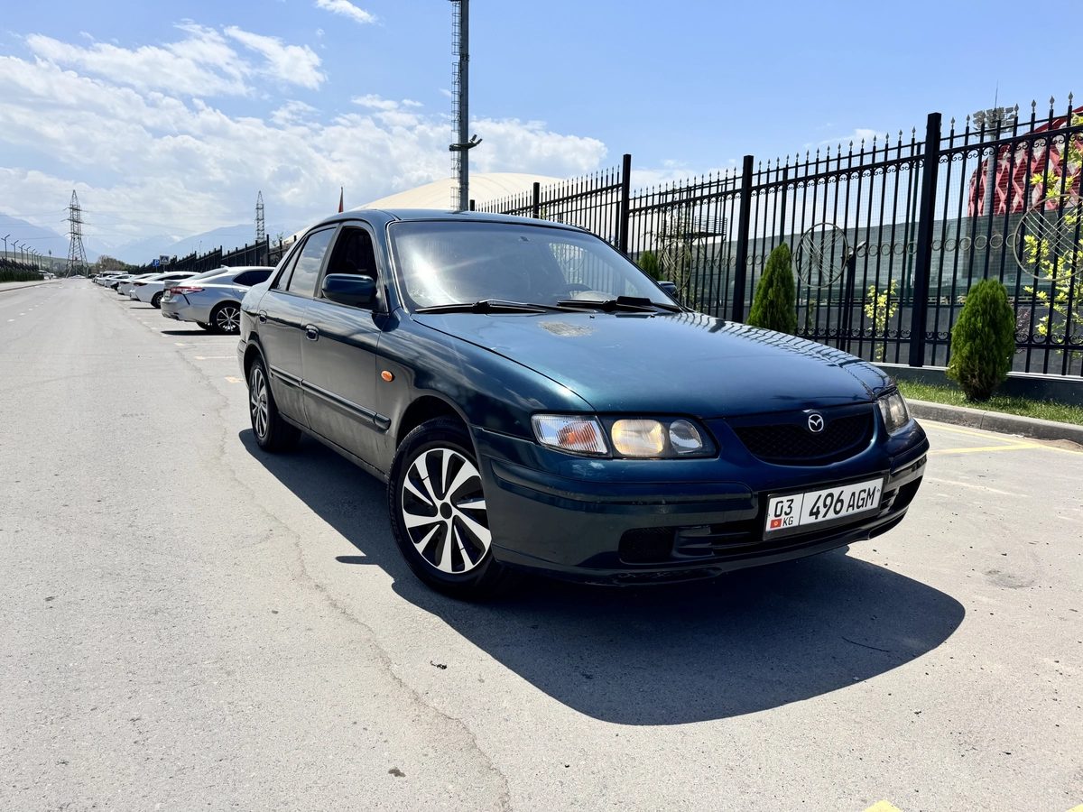 Mazda 626 V (GF) 1.8 MT