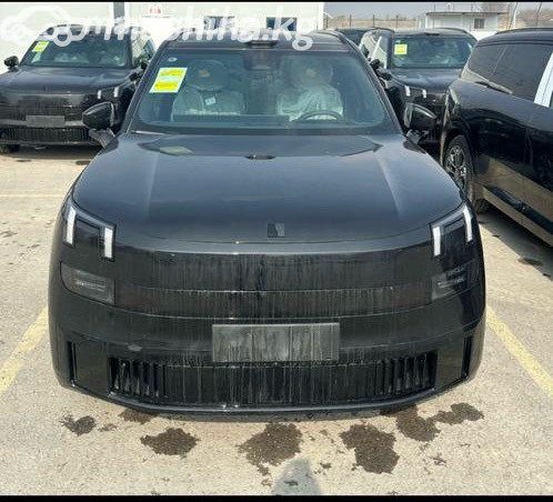 Lynk &amp; Co 900