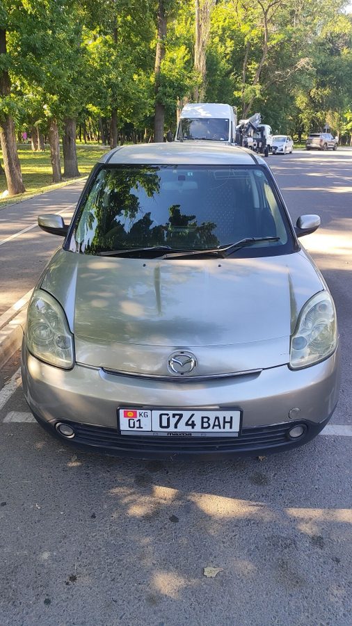 Mazda Verisa