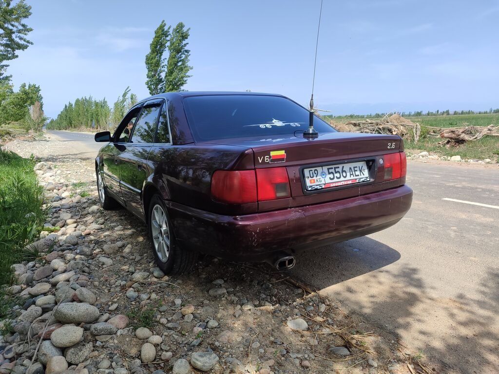Audi 100