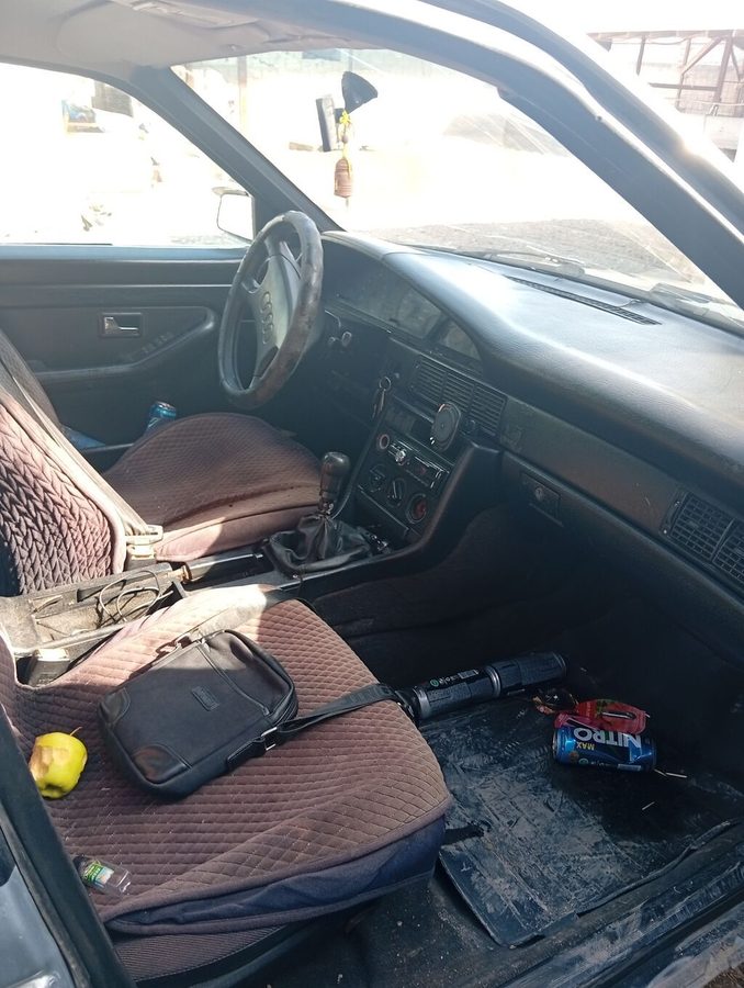 Audi 100