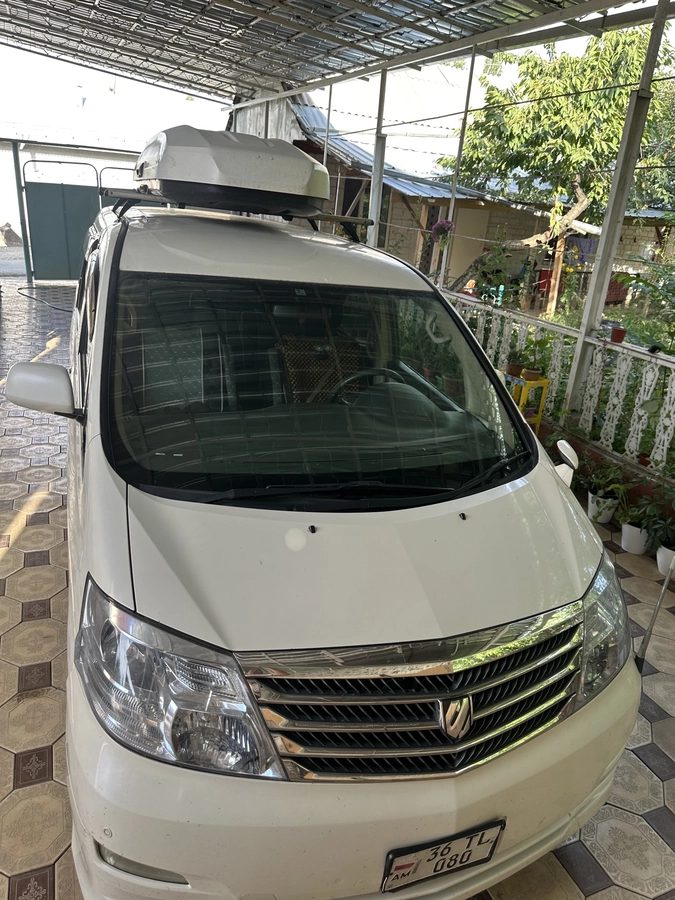 Toyota Alphard I 2005