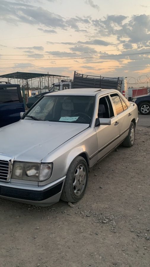 Mercedes-Benz W124