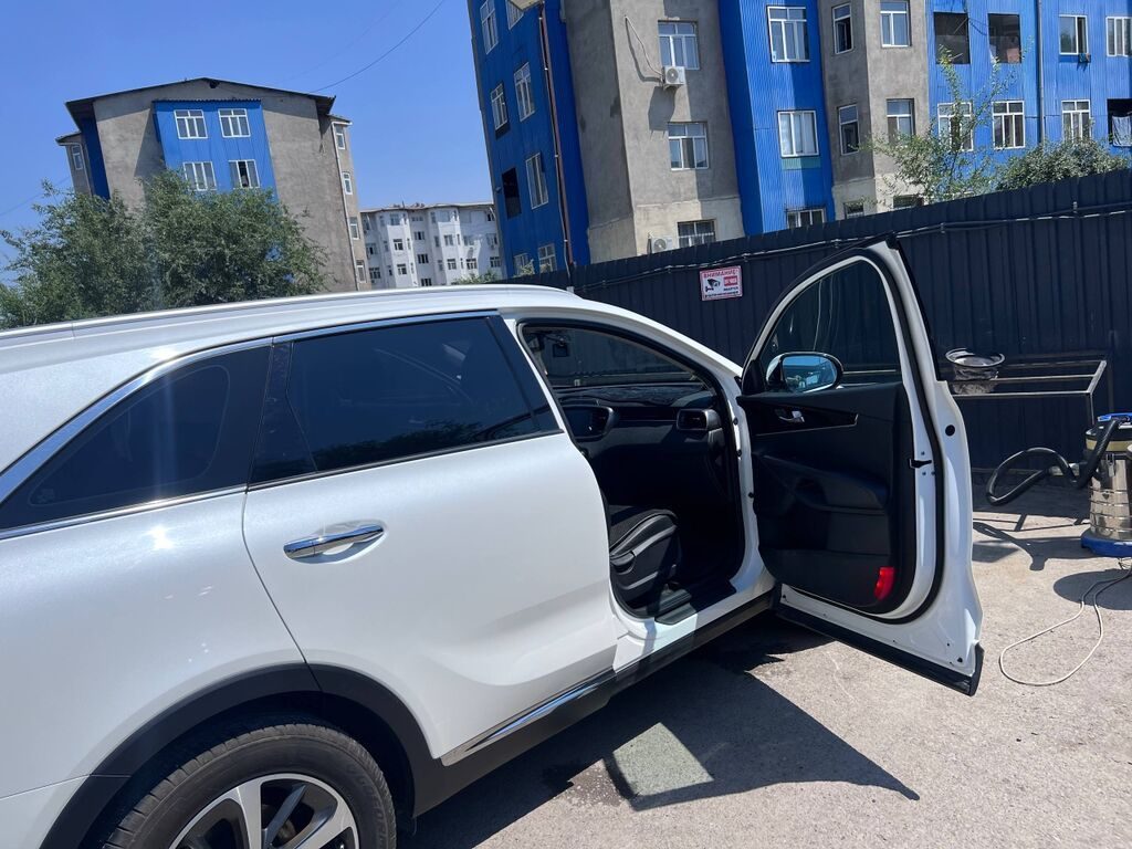 KIA Sorento, белый кроссовер Основные характеристики