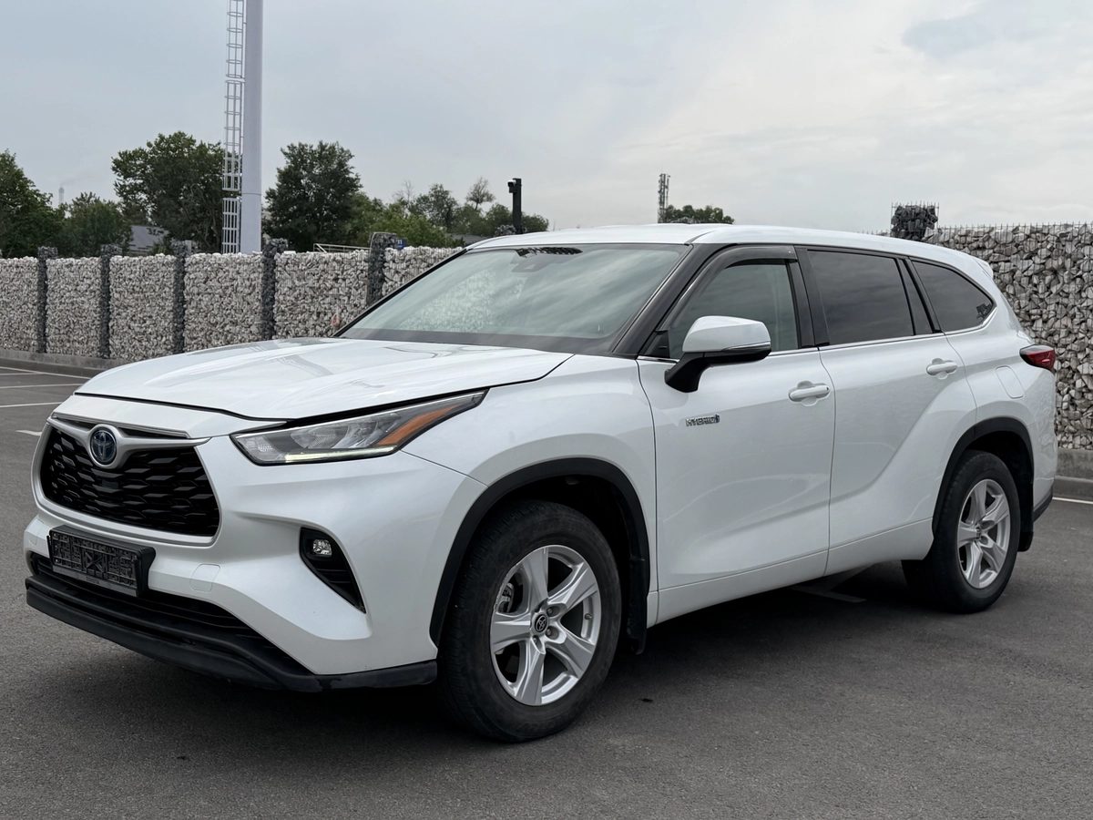 Toyota Highlander IV (U70) 2022
