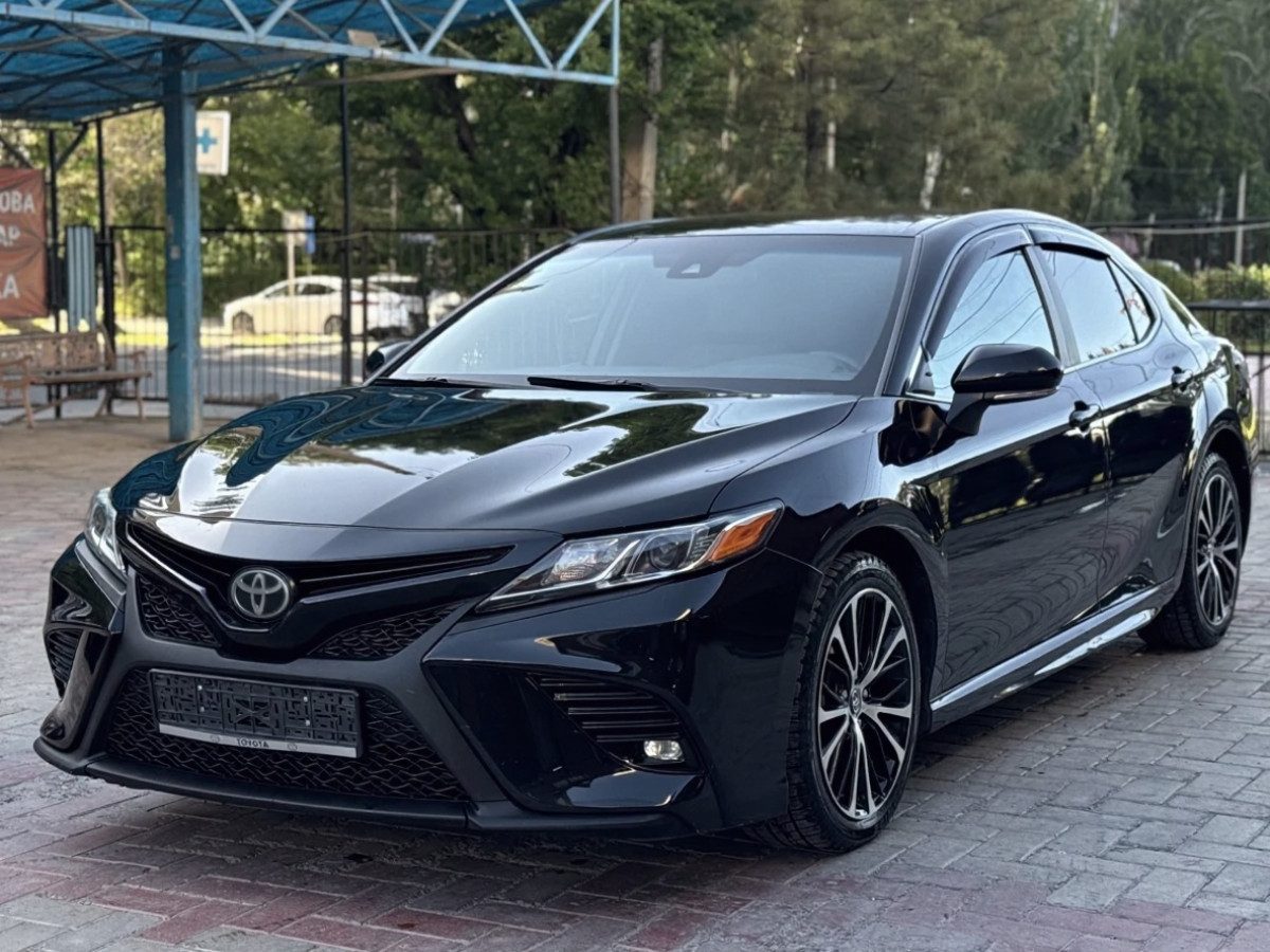 Продажа Toyota Camry VIII (XV70) 2018