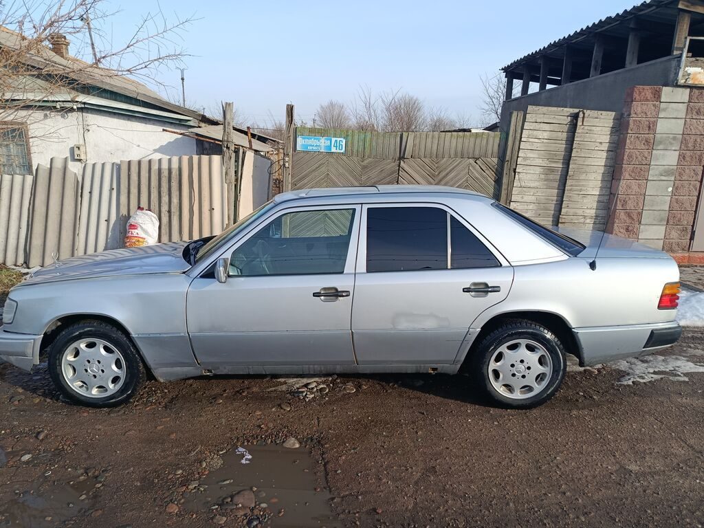 Mercedes-Benz W124