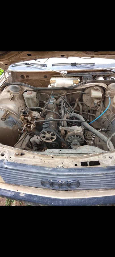 Audi 100