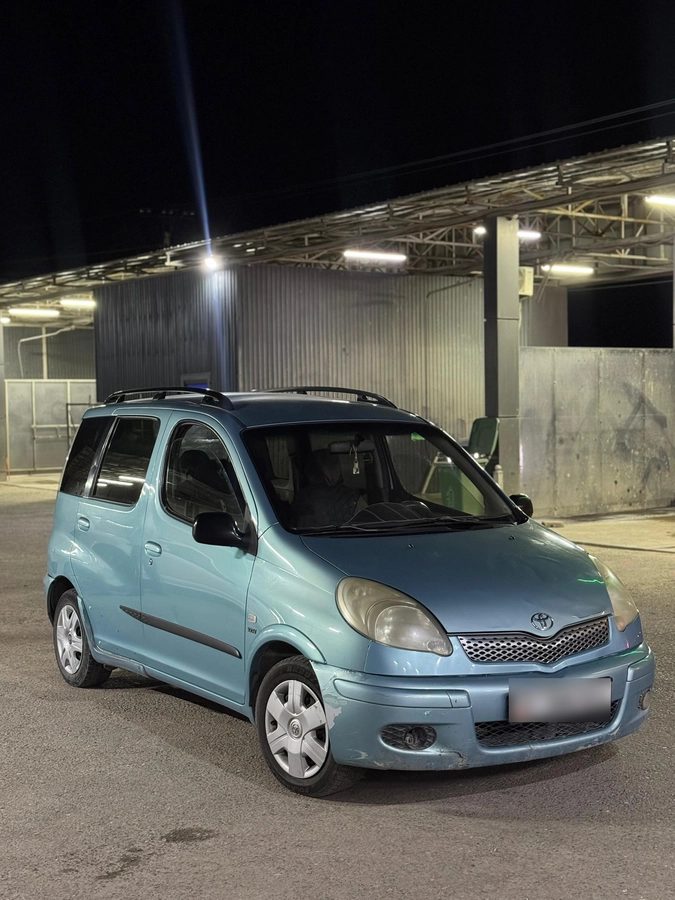 Toyota Yaris Verso 2005