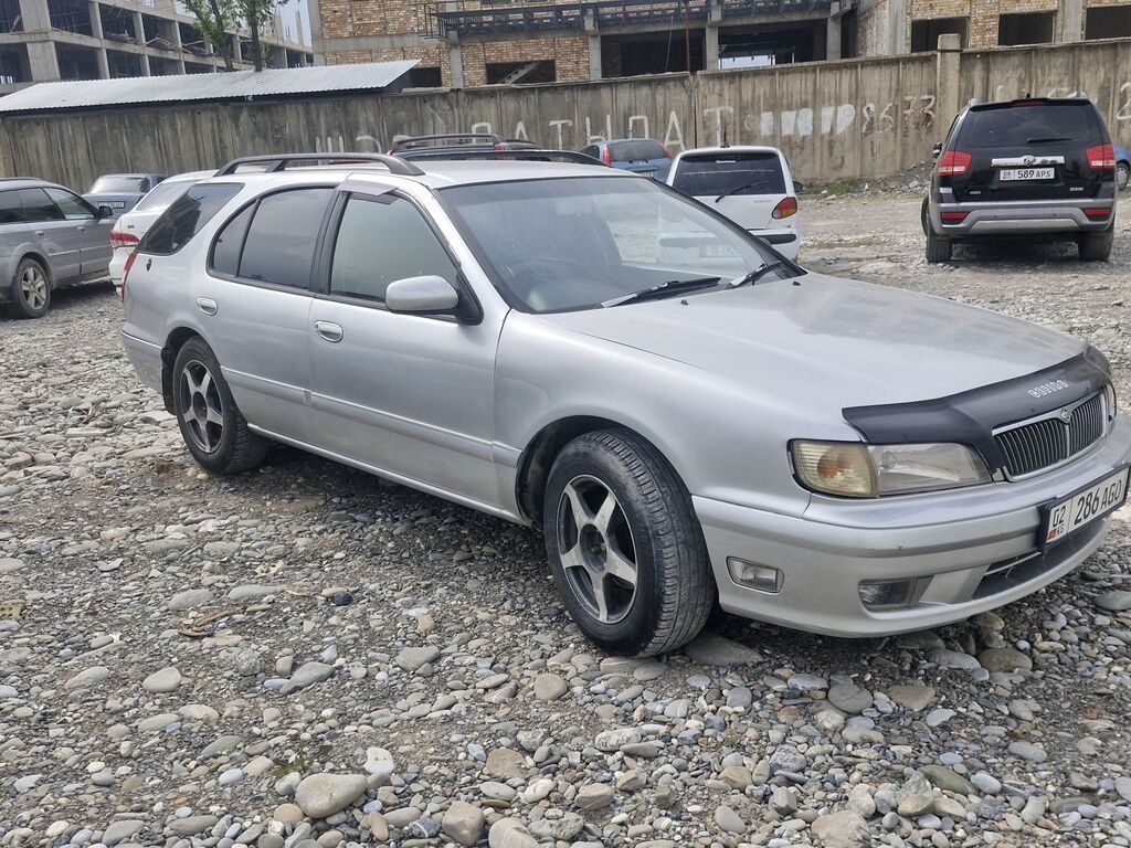Nissan Avenir