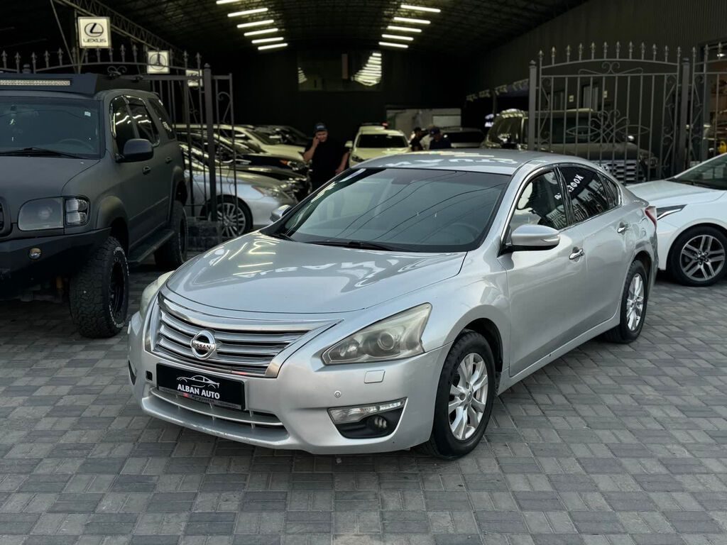Nissan Teana