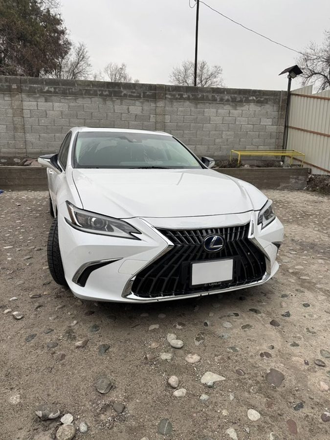 Lexus ES