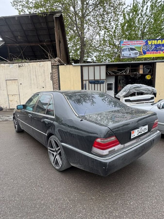 Mercedes-Benz S-Class