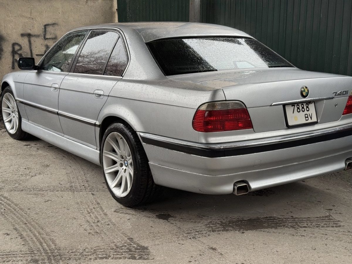 BMW 7 серии III (E38) 1996