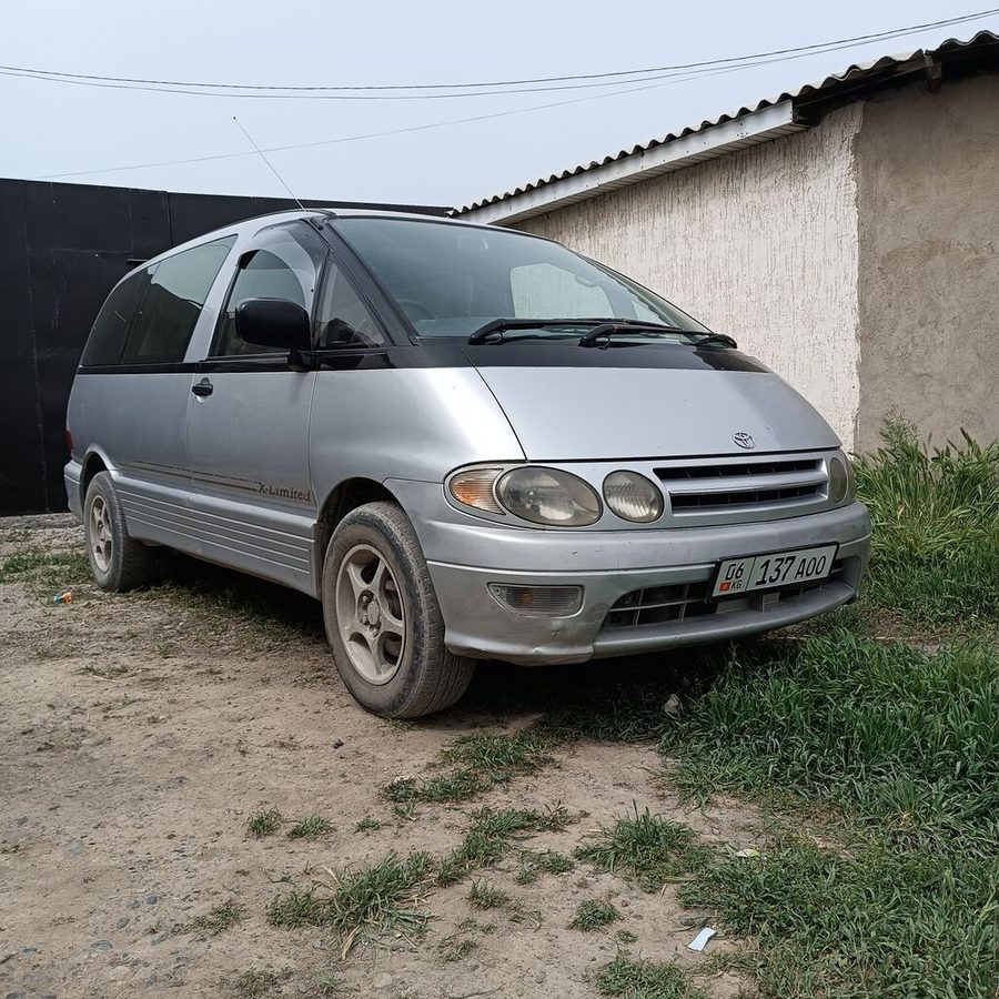 Toyota Estima