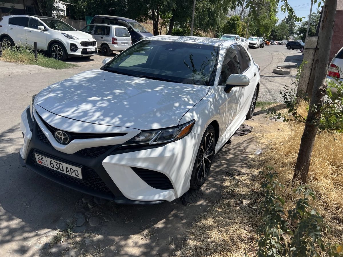 Toyota Camry VIII (XV70) 2018