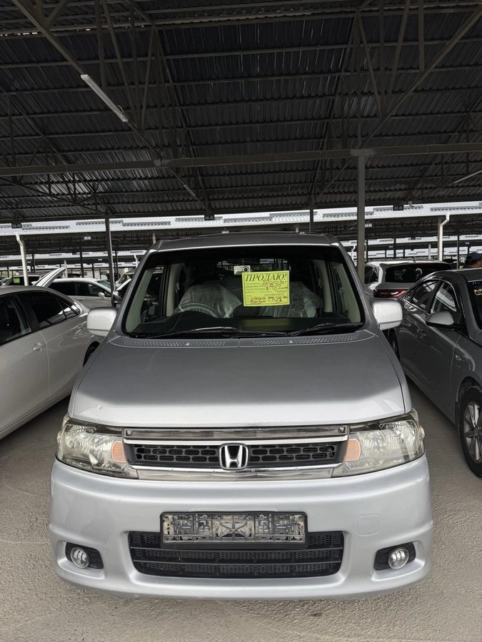 Honda Stepwgn II Рестайлинг 2003