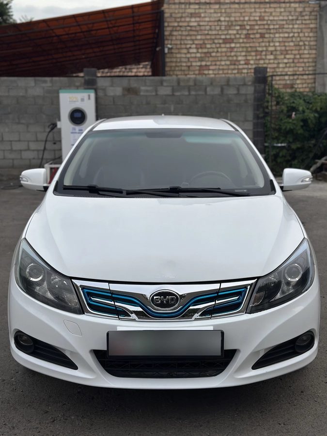 BYD E5 2019