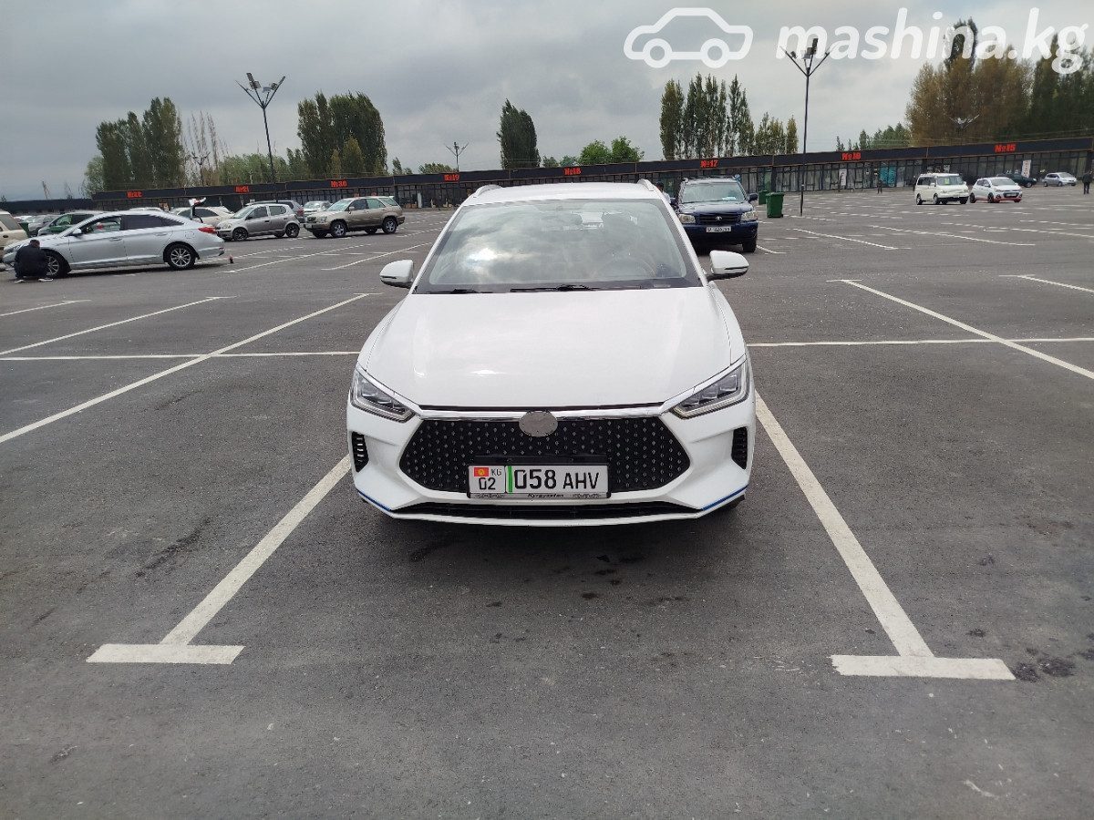 BYD E2