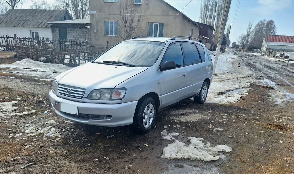 Toyota Ipsum