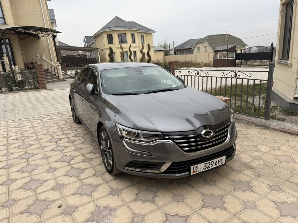 Renault SM6