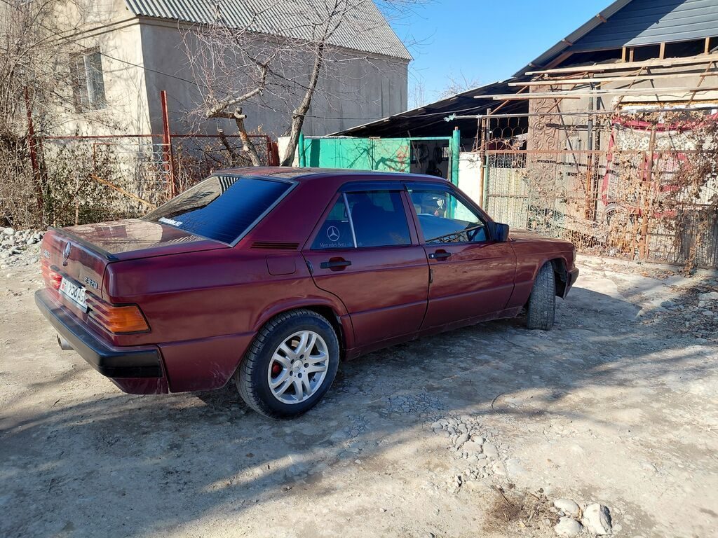Mercedes-Benz 190