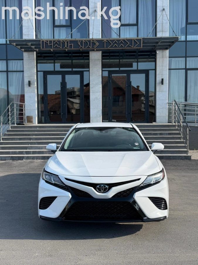 Toyota Camry VIII (XV70) 2019