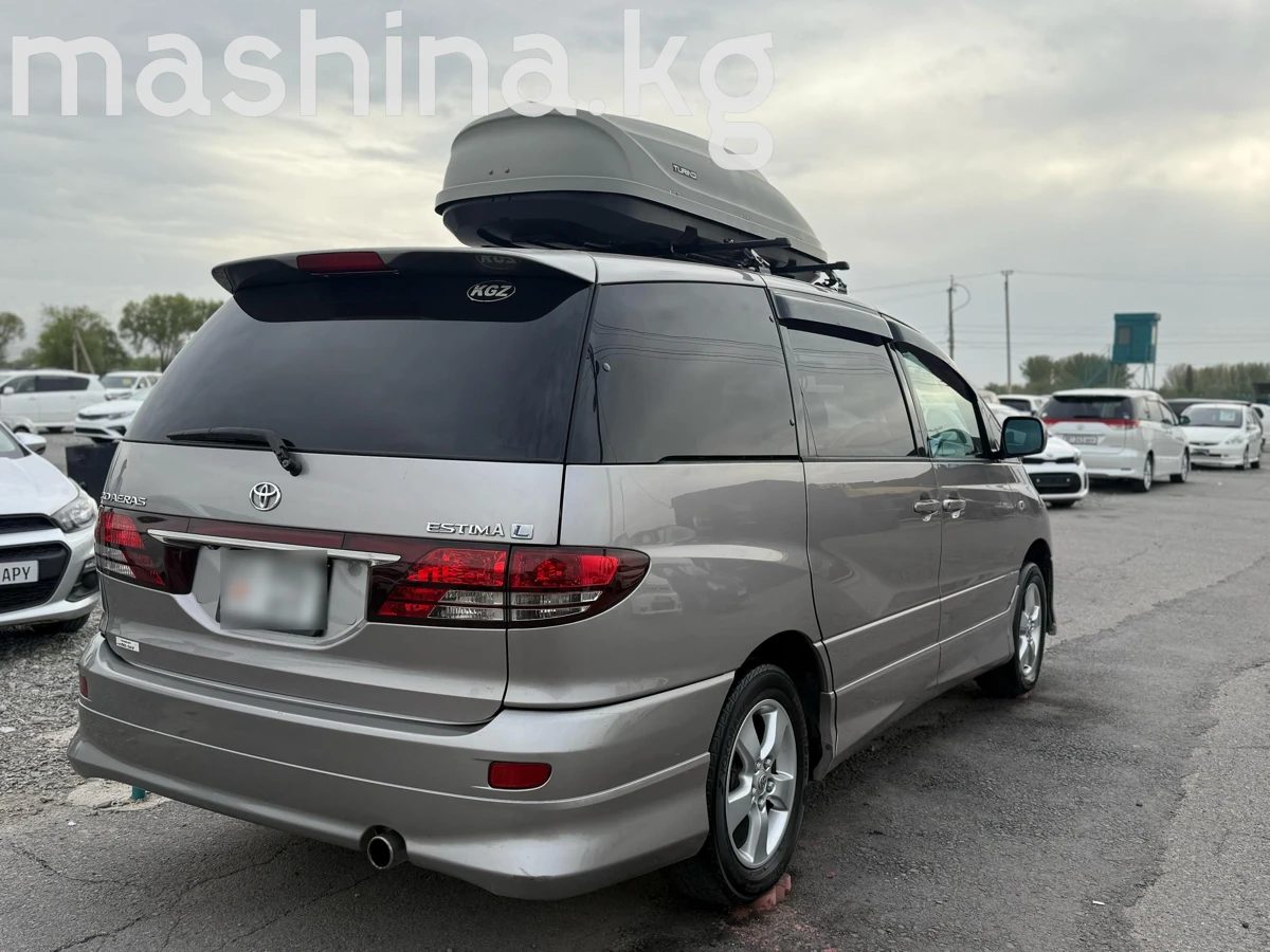 Toyota Estima II 2003