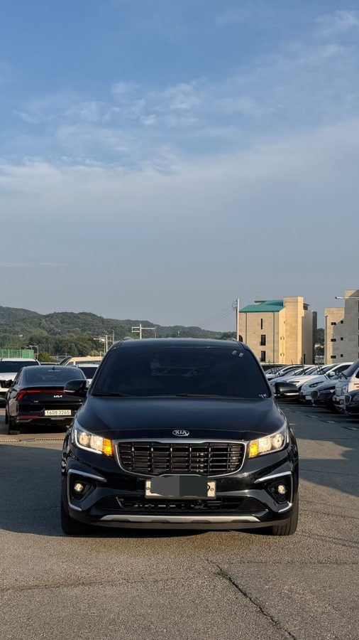 Kia Carnival