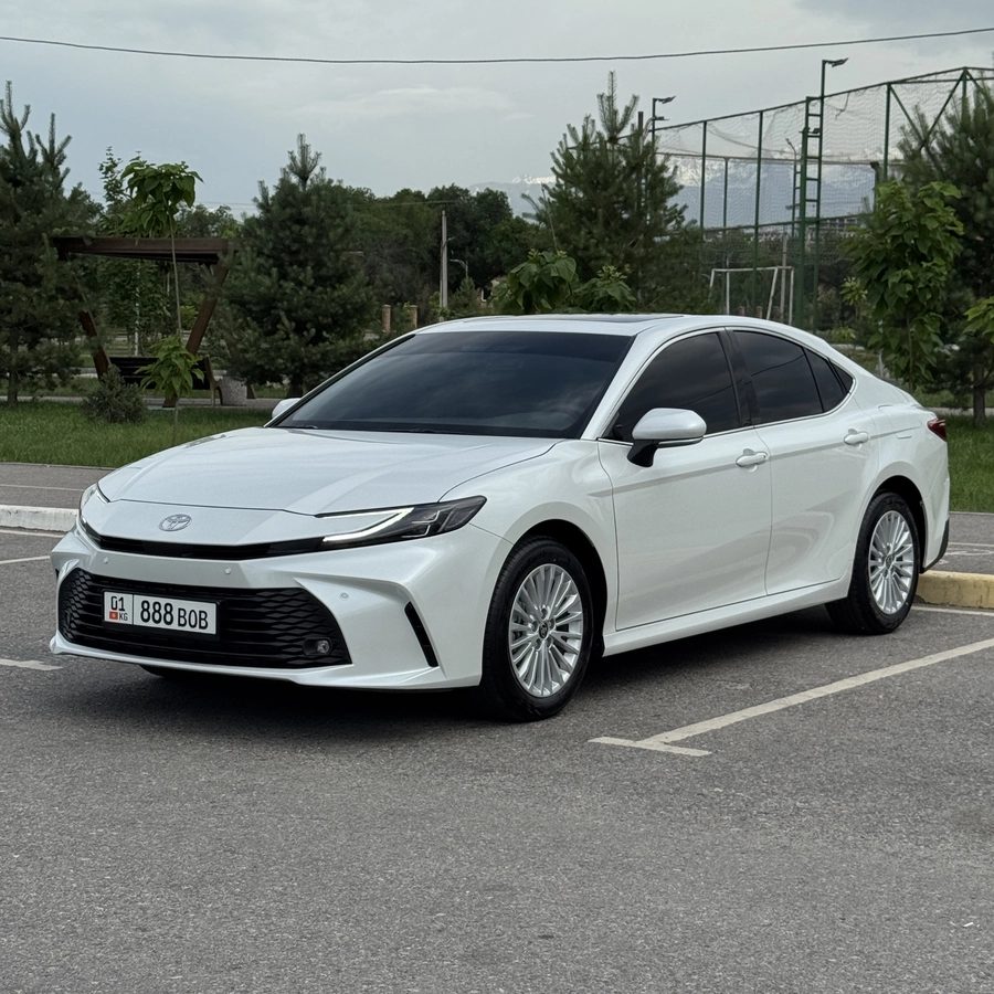 Toyota Camry IX (XV80) 2025