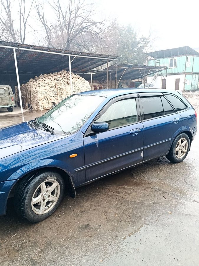 Mazda Familia