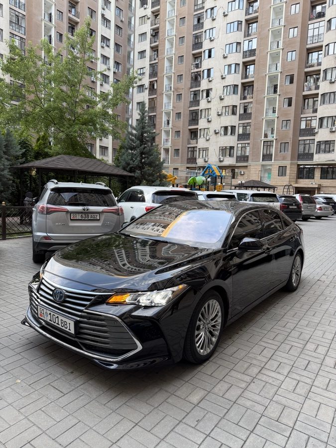 Toyota Avalon V 2019