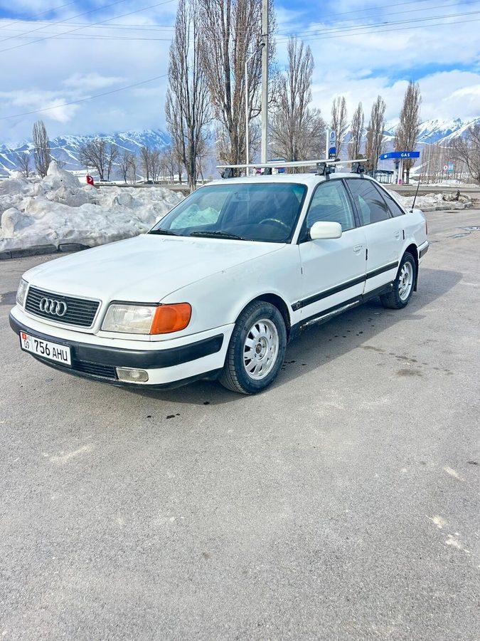 Audi 100
