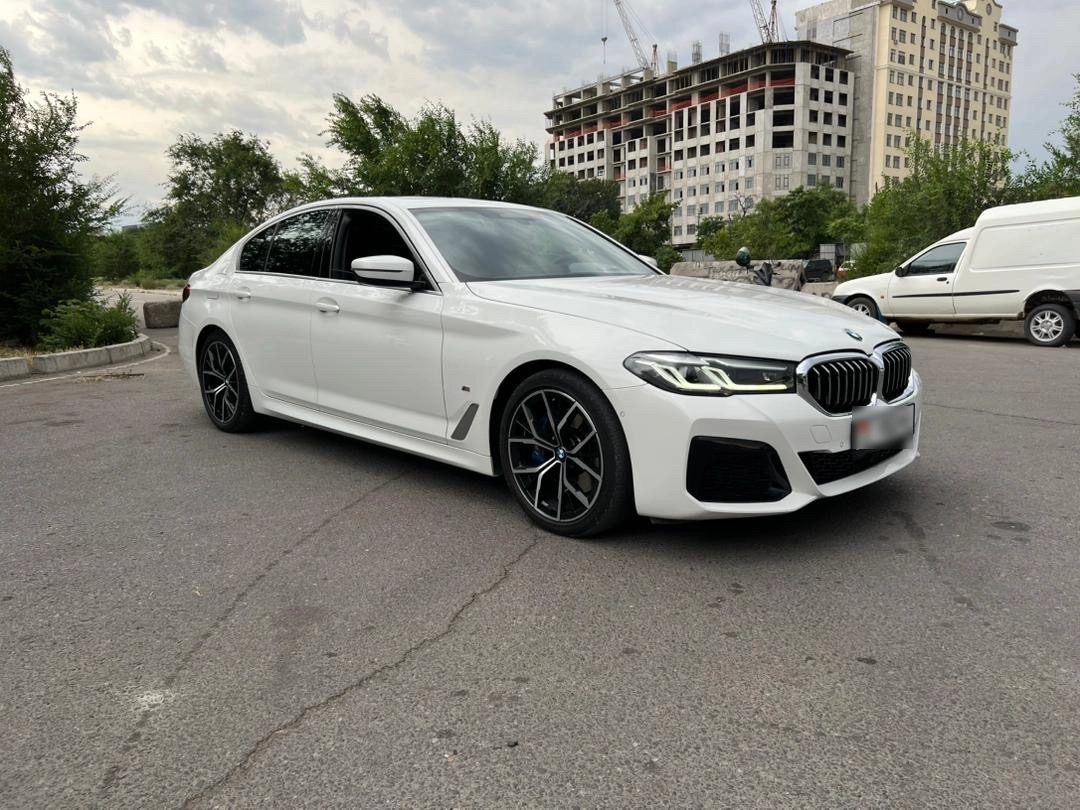 BMW 5 серии VII (G30/G31) Рестайлинг 2022