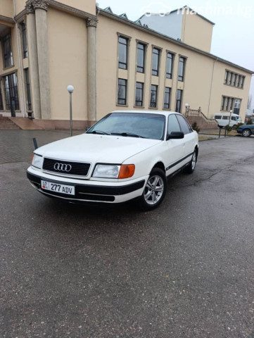 Audi 100