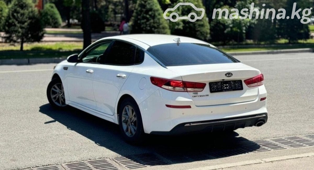 Kia K5 III