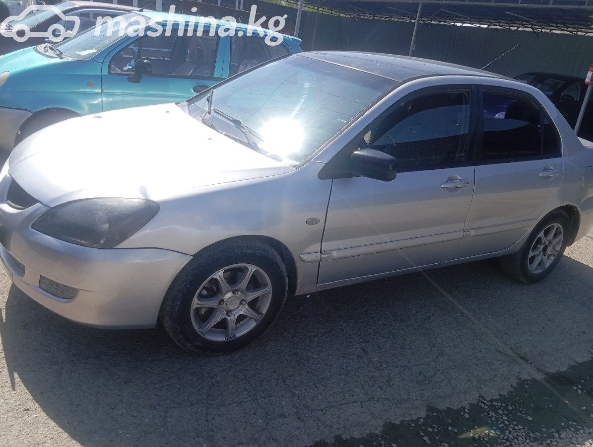 Mitsubishi Lancer