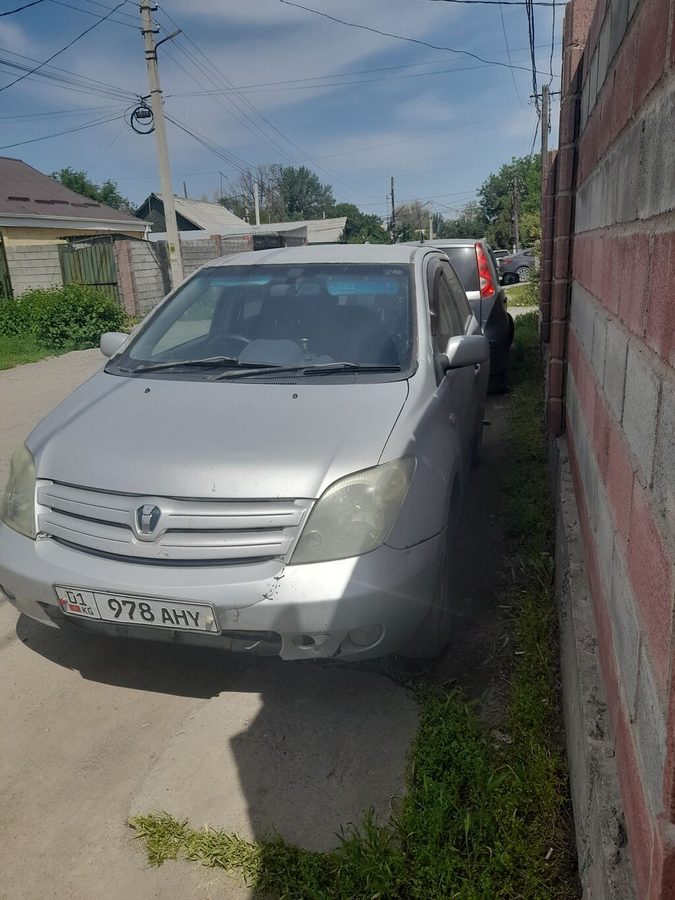 Toyota Ist