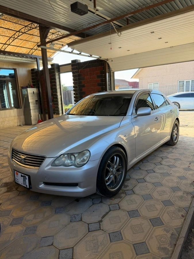 Toyota Mark X I 2004