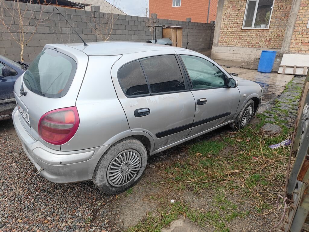 Nissan Almera