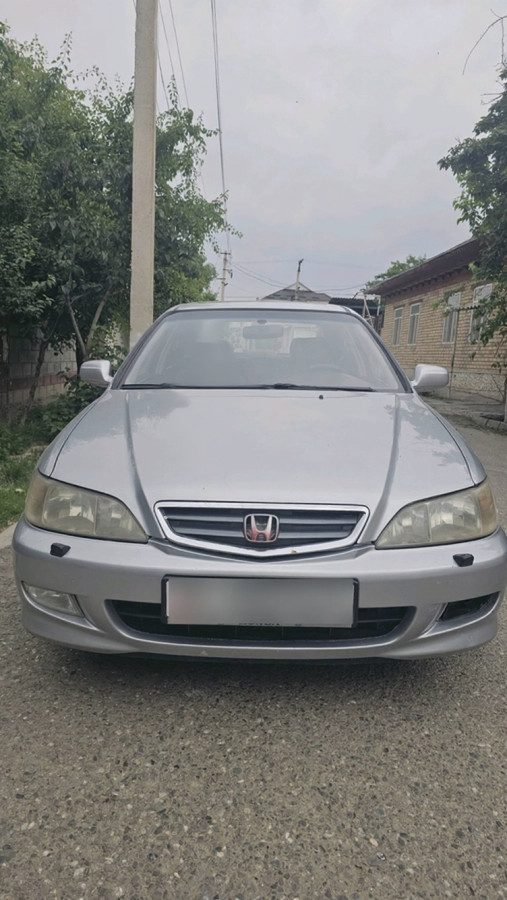 Honda Accord VI 2001