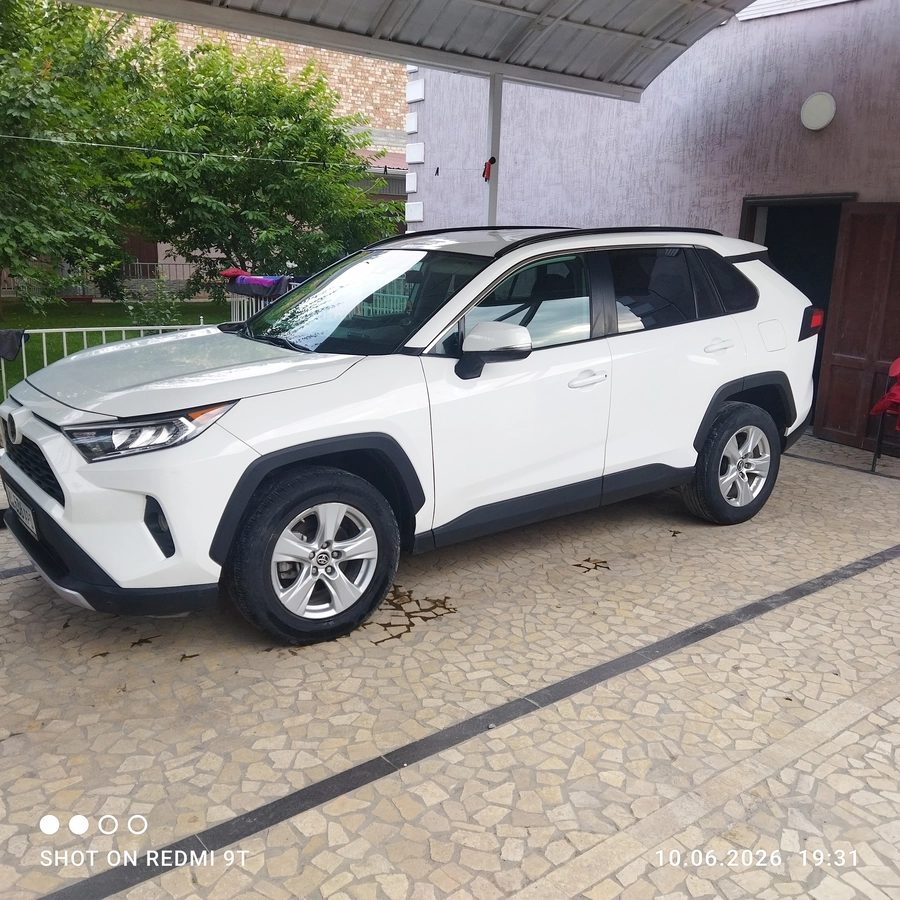 Toyota RAV4 V (XA50) 2020