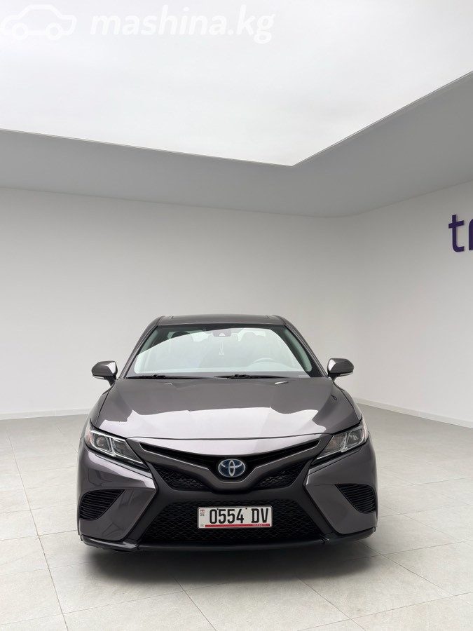 Toyota Camry VIII (XV70)