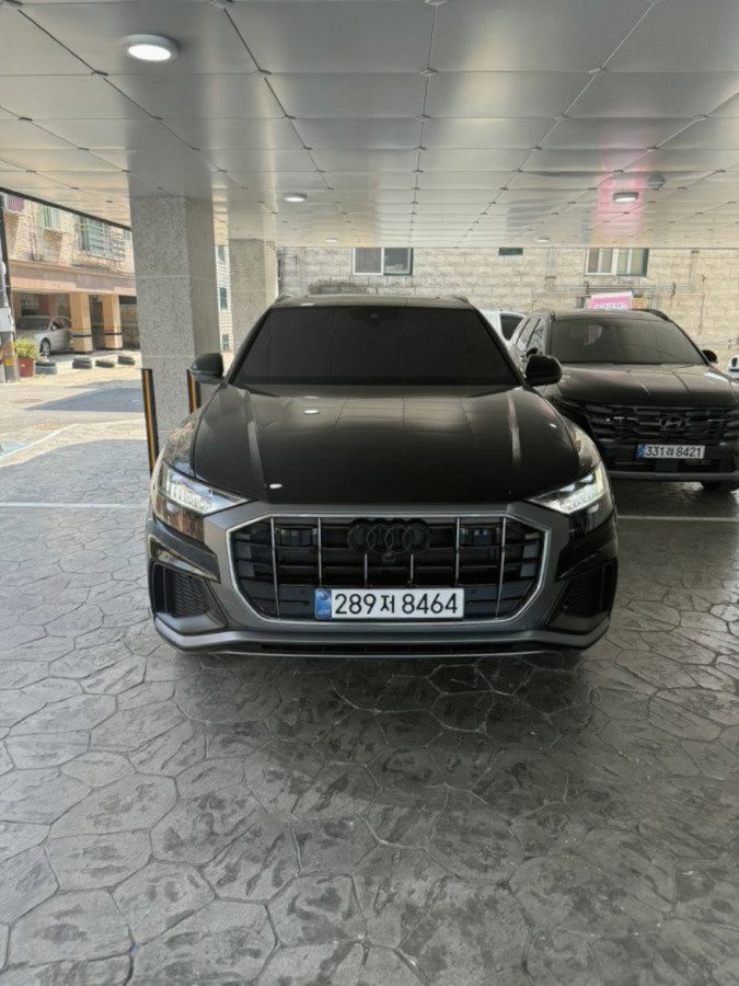 Audi Q8 I (4M)
