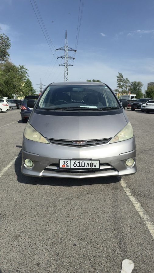 Toyota Estima