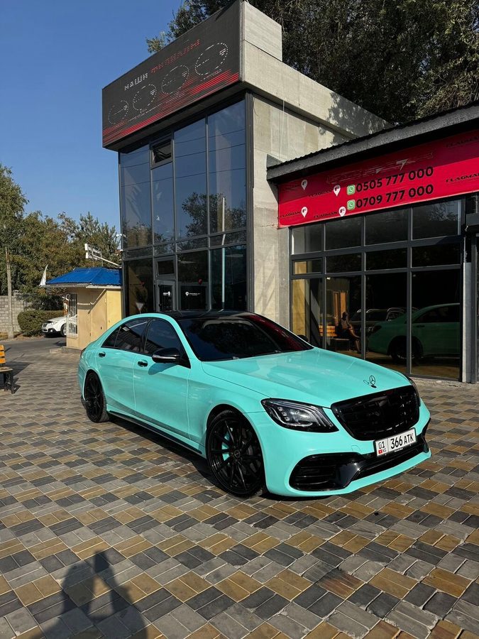 Mercedes-Benz S-Class