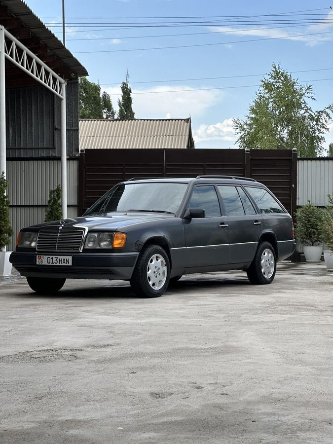Mercedes-Benz W124
