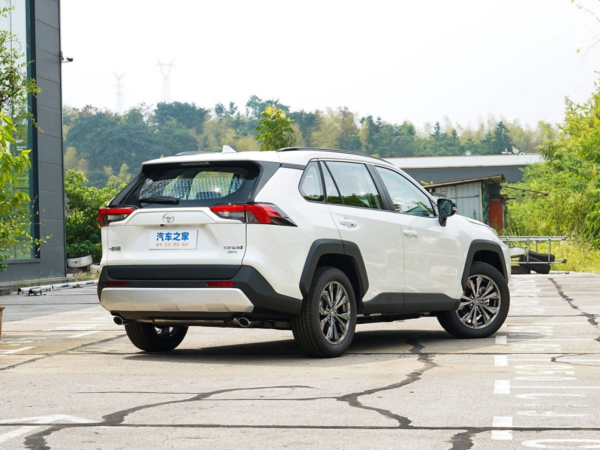Toyota RAV4 V (XA50)